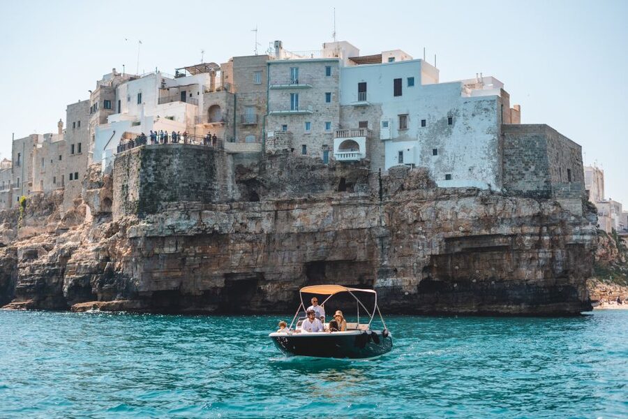 Polignano a Mare: Boat Cruise to Scenic Caves with Prosecco - Speedboat + 1.5 hours: why this tour works so well for short stays