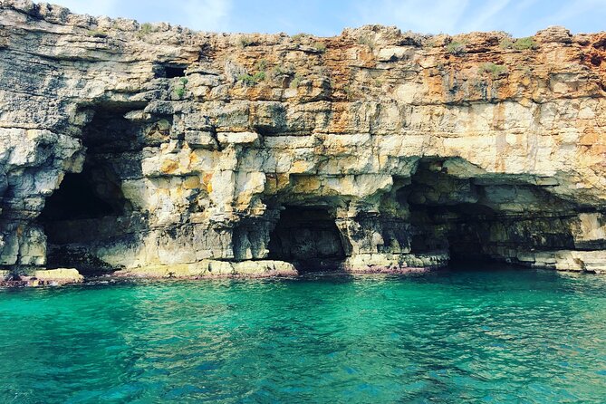 Polignano a Mare boat tour emotions, caves, diving and appetizers - Grotta Piana: Emerald Water and the “Right Conditions” Swim Stop