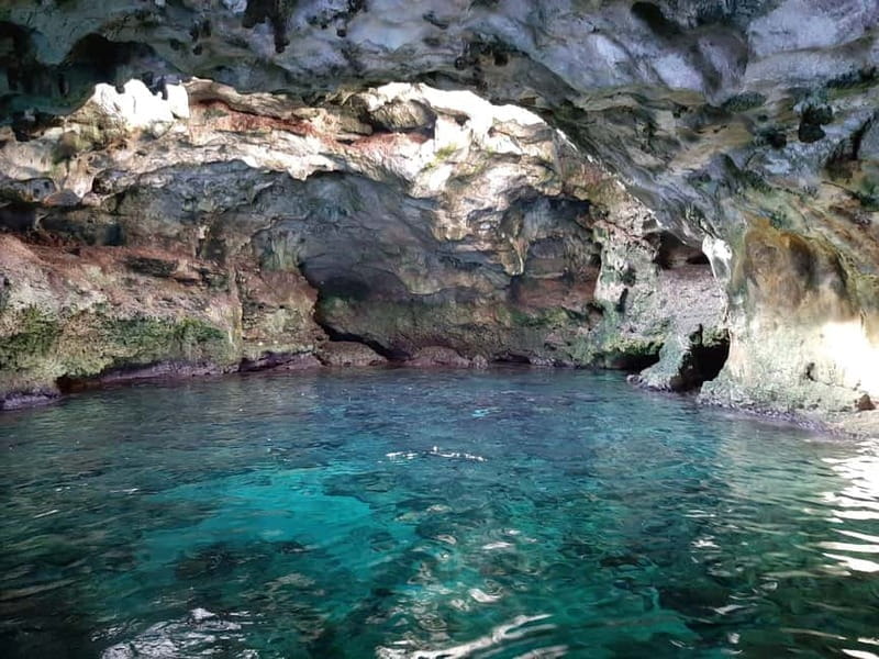 Polignano a Mare: Boat Tour with Prosecco and Snacks - Other caves you’ll see along the way (even without long stops)