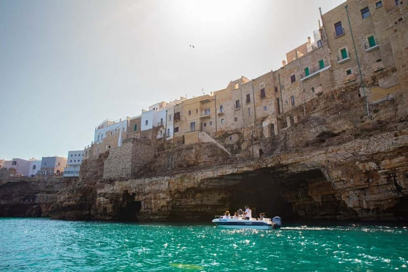Polignano a Mare: Boat Tour with Prosecco and Snacks - The coastline route: Polignano a Mare views, plus more than one cave zone