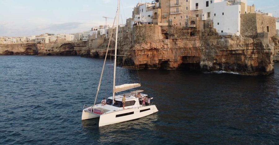 Polignano a Mare: Catamaran Tour with Aperitif & Local Food - Polignano a Mare looks better from the Adriatic