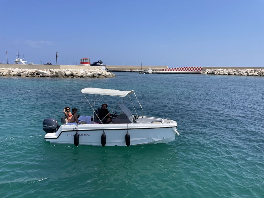 Polignano a Mare Caves and Grottos Tour with Refreshment - The swim stop and jump time: how to get the most out of it