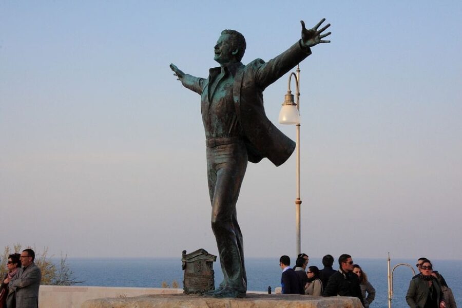Polignano a Mare: Guided Walking Tour - Historic center walking: alleys, churches, and everyday traditions