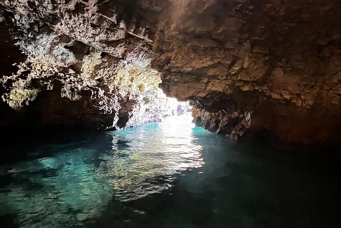 Polignano a Mare luxury boat tour, aperitif, diving and snorkeling - Who this Polignano boat trip suits best