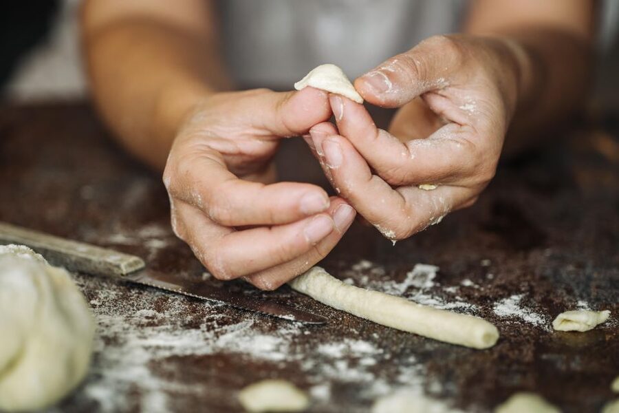 Polignano a Mare: Pasta Making Cooking Class with Drink - The Aperitivo Layer: Taralli, Preserved Veg, and Puglian Wine