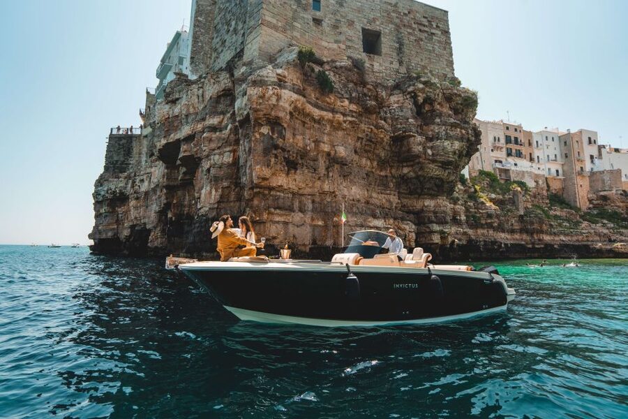 Polignano a Mare: Private Cruise with Champagne - Polignano a Mare from sea level: 12 km of white cliffs and fast photo wins