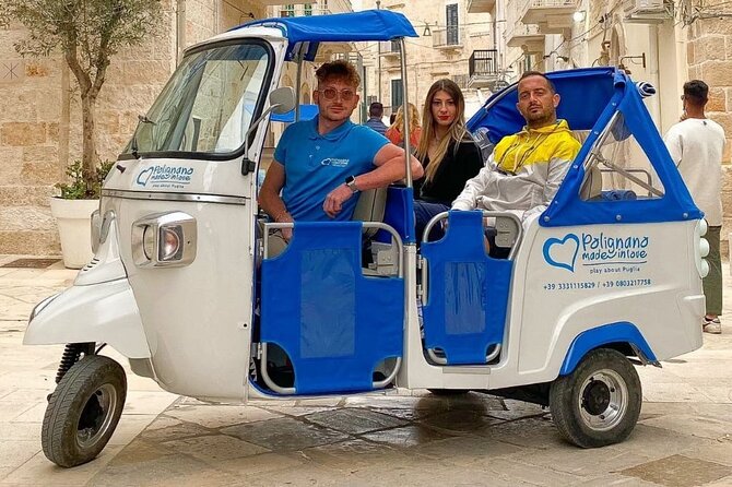 Polignano a Mare: Vintage Private Tour in TukTuk - Cala Sala (Portacola): meeting the last active fishermen