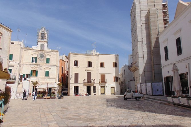 Private tour in Polignano a Mare: overlooking the sea - Why This Polignano Tour Works: Views Plus a Human Pace