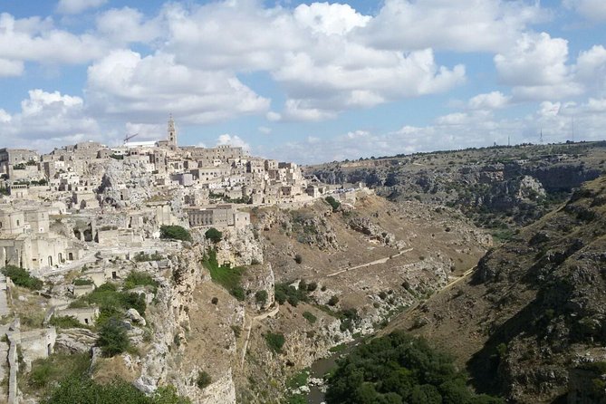 Private walking tour in Matera - Cave-house visit: why that “opened recently” detail matters