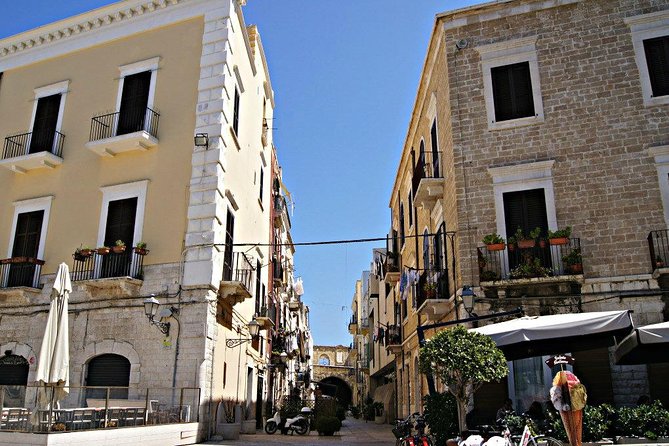 Puglia Full-Day Tour: Bari, Trulli of Alberobello, Castel del Monte and Sassi of Matera - Matera Sassi Cave City: The Stop That Can Steal the Show