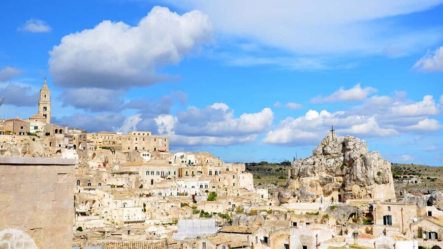 Sassi di Matera: Private Walking Tour with Local Guide - Sasso Caveoso and rock-hewn spaces: where the courtyards become the story