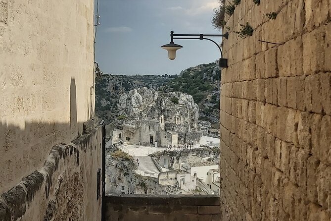 Sassi of Matera: complete tour for up to 15 people - Why the Sassi feel confusing without a route