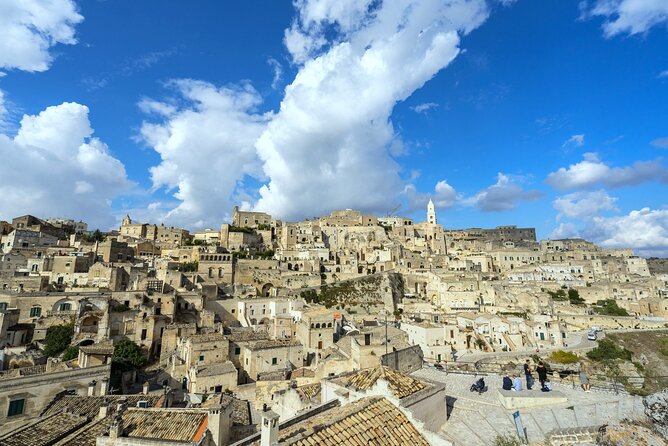 Sassi of Matera: complete tour for up to 15 people - Stop 5: La Fontana dell’amore and the five bronze statues