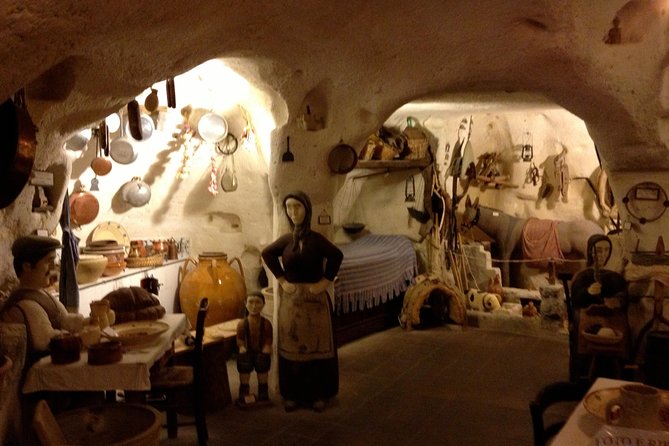 Tour of the Sassi of Matera - Walking through the Sassi: what to watch for as you go