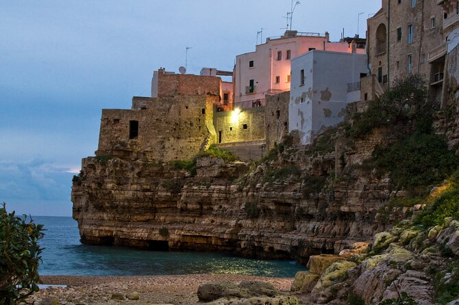 Valle d'Itria Tour: Polignano, Ostuni e Locorotondo, da Bari - Using the Digital Itinerary Without Losing Time
