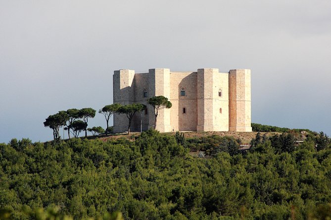 Walking tour Castel del Monte Unesco site - Outside First: Hilltop Views and Photo Stops You’ll Be Glad You Took